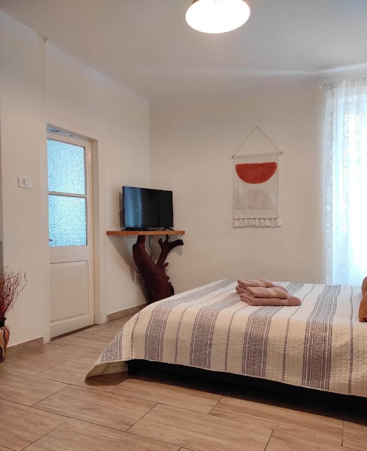 Nice Apartment In The City Center Rovinj Buitenkant foto
