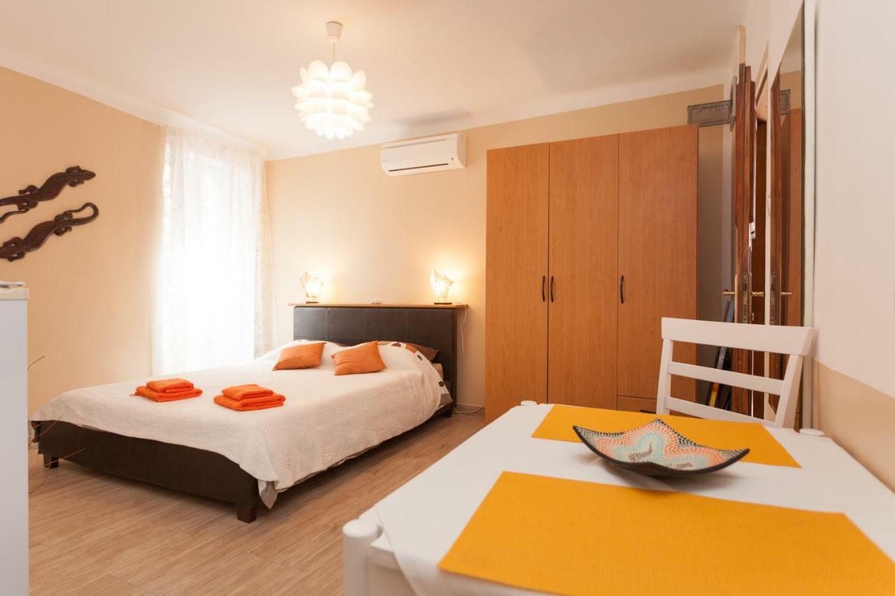 Nice Apartment In The City Center Rovinj Buitenkant foto